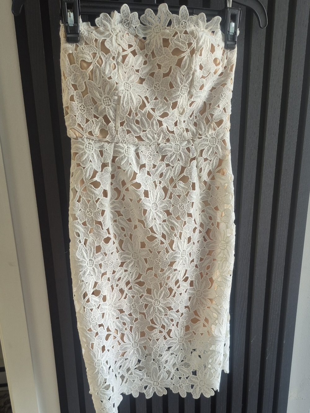 WYLDR Strapless White Floral Lace Sheath Dress